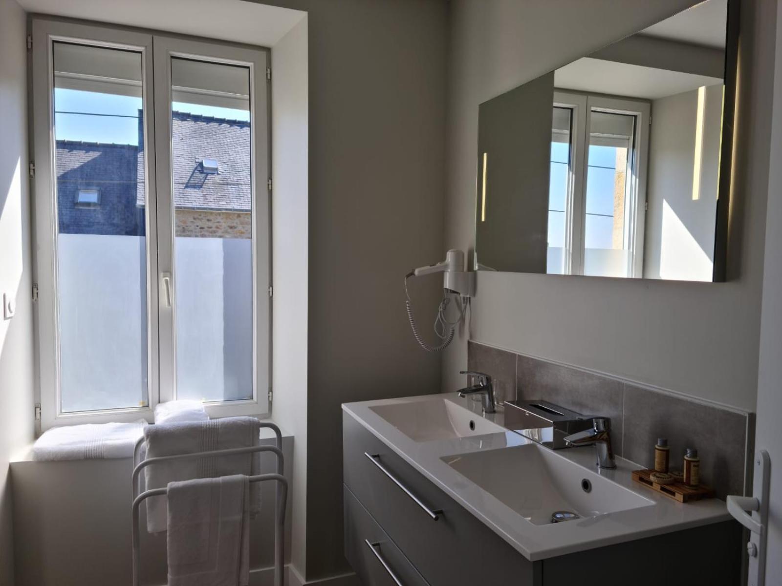 Bleu Outremer Saint-Cast-le-Guildo Chambre photo